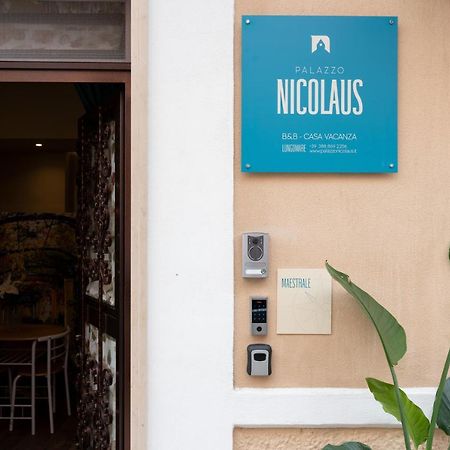 巴里Palazzo Nicolaus Del Lungomare住宿加早餐旅馆 外观 照片